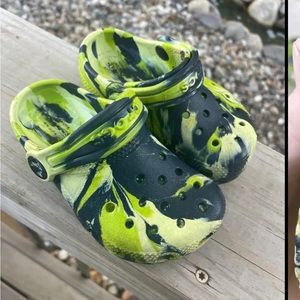 Toddler crocs size 7